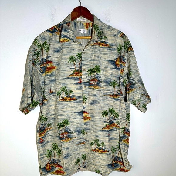 Vintage Pierre Cardin Hawaiian Button Down Shirt - Picture 1 of 3